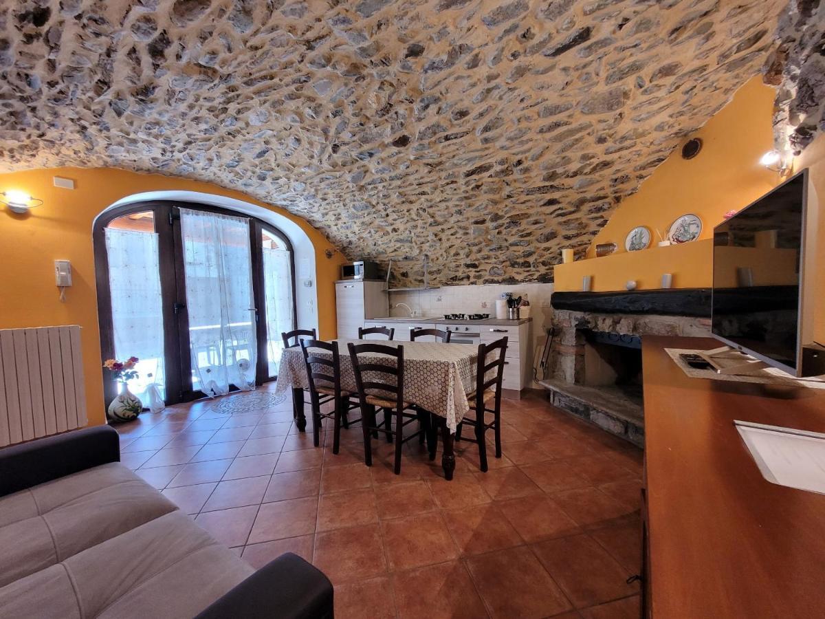 La Casa Sull' Altopiano Mountain Lake Iseo Hospitality Bossico Eksteriør billede
